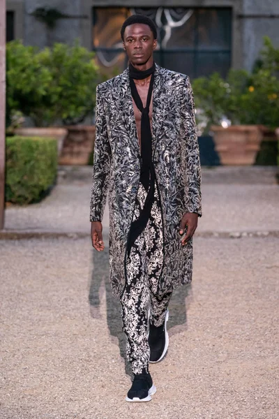 Look 52